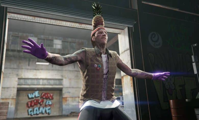 Labrat balances a pineapple on his head in the GTA Online Last Dose missions